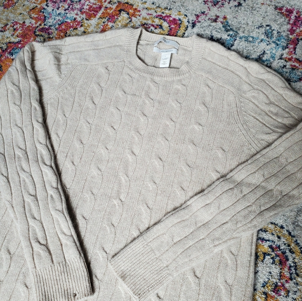 Cable knit 100% Cashmere Sweater